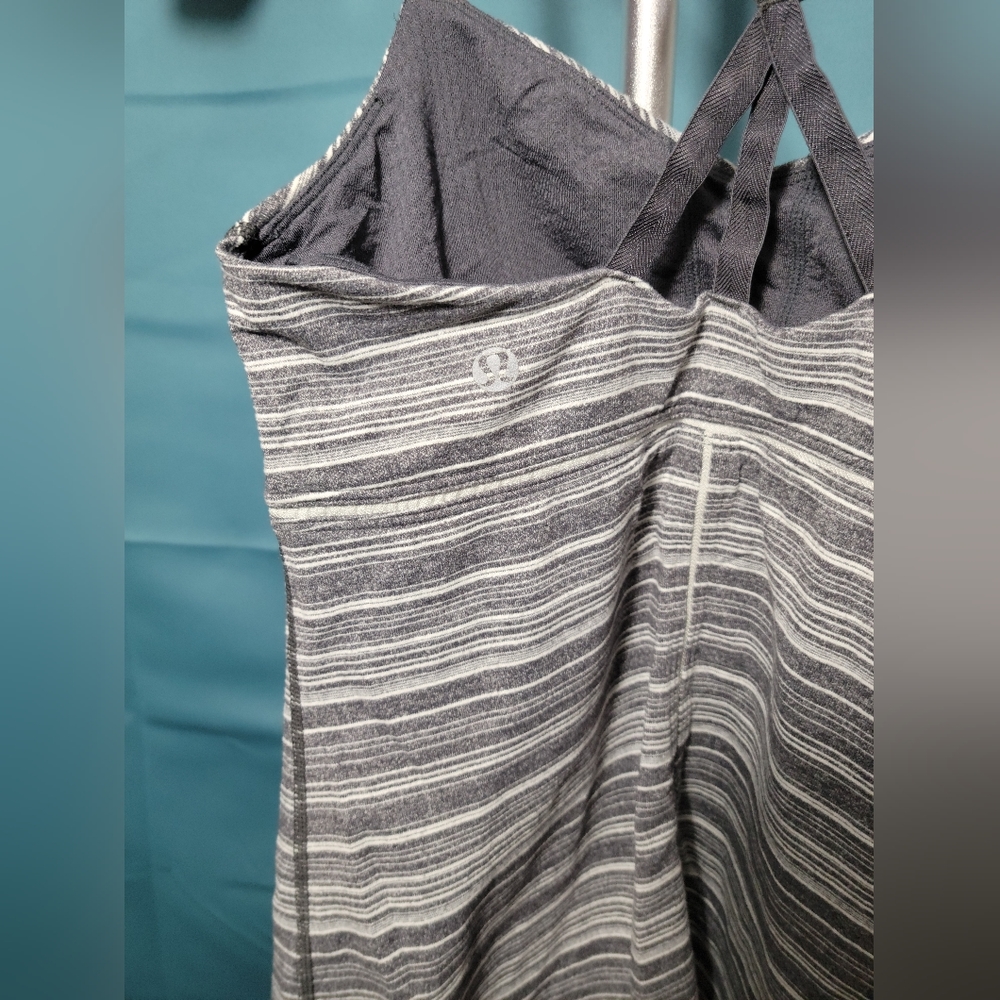 Tank top - Picture 2 of 5